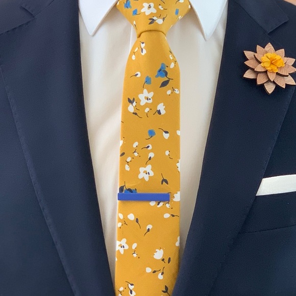 Men's Ochre Mix Floral Print Necktie 5-Piece Gift Set - Picture 9 of 11